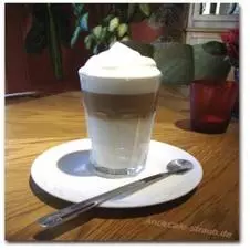 Tejeskávé extra habbal